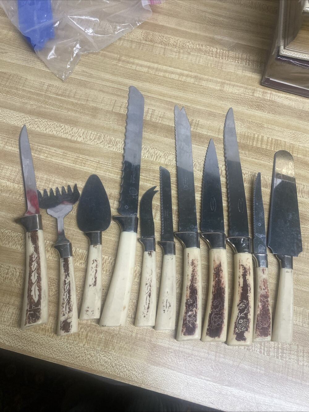 Vintage Regent Sheffield 11 Pieces Stainless Cutlery Knives England
